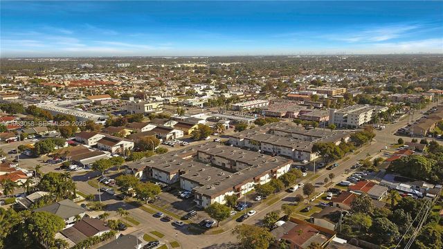 1275 W 35th St 45B, Hialeah, FL 33012