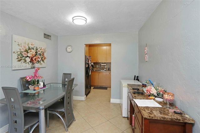 1275 W 35th St 45B, Hialeah, FL 33012