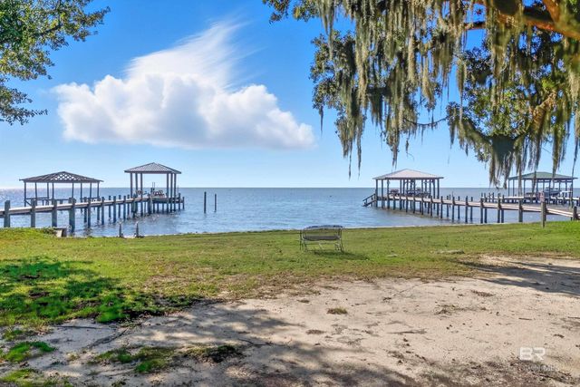 9822 Beach Road, Foley, AL 36535
