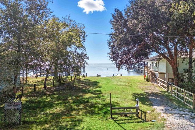 9822 Beach Road, Foley, AL 36535
