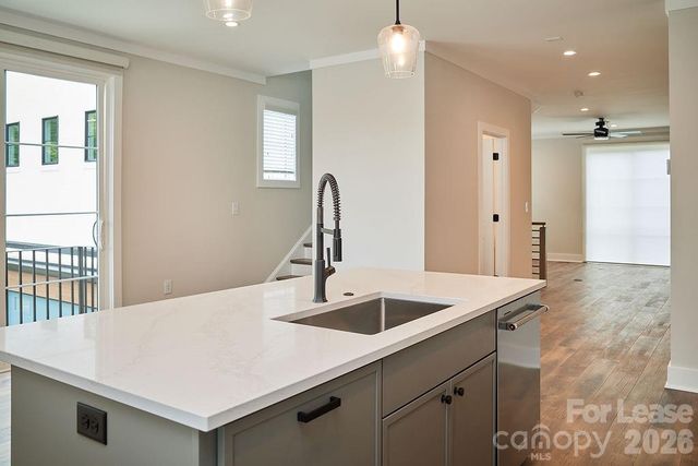 1300 E 10th Street, Charlotte, NC 28204