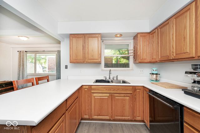 8127 Forsythia Court, Indianapolis, IN 46219