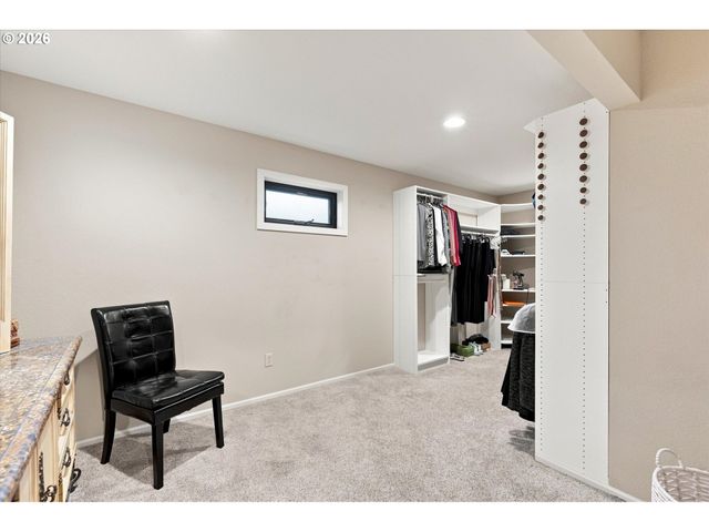2461 PARK HILL Dr, Longview, WA 98632