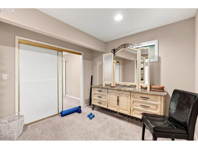 2461 PARK HILL Dr, Longview, WA 98632