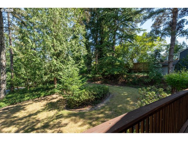 2461 PARK HILL Dr, Longview, WA 98632