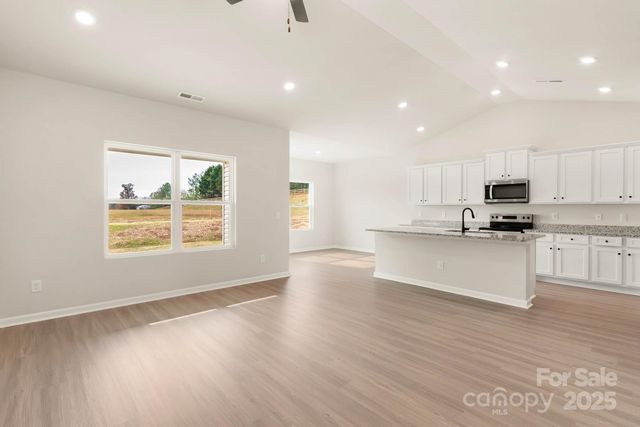 111 Sandypark Court, Troutman, NC 28166