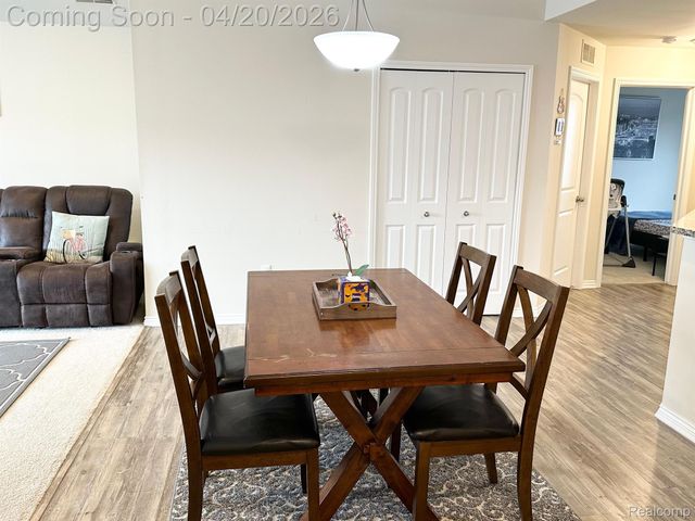 1216 ORCHID Circle 18, Canton Charter Township, MI 48187