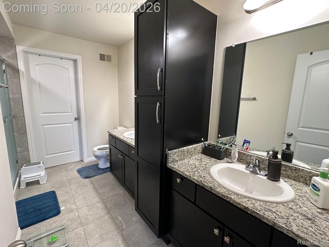 1216 ORCHID Circle 18, Canton Charter Township, MI 48187