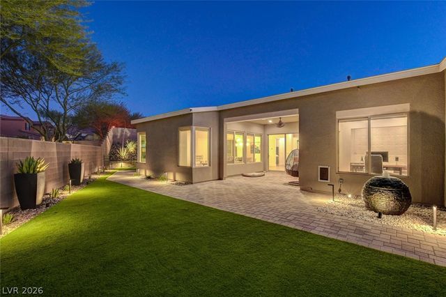 2560 Bridle Oaks Court, Henderson, NV 89044