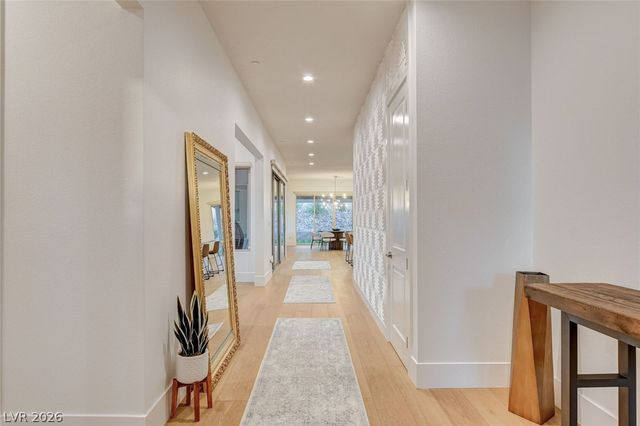 2560 Bridle Oaks Court, Henderson, NV 89044