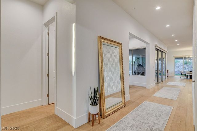 2560 Bridle Oaks Court, Henderson, NV 89044