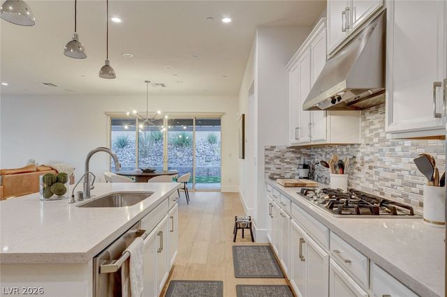 2560 Bridle Oaks Court, Henderson, NV 89044