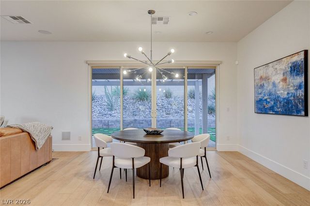 2560 Bridle Oaks Court, Henderson, NV 89044