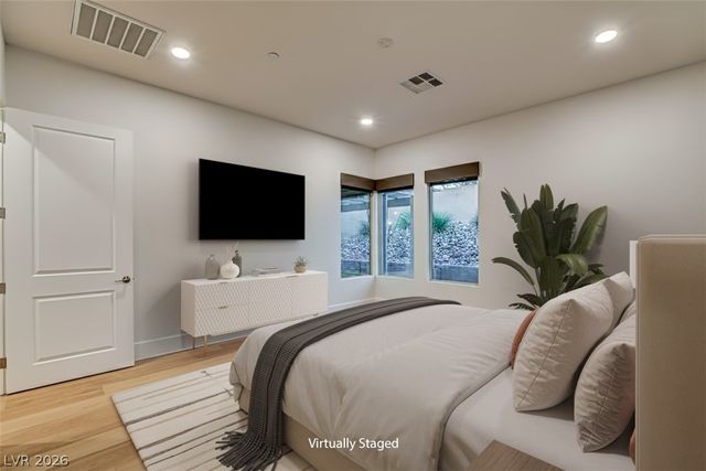 2560 Bridle Oaks Court, Henderson, NV 89044