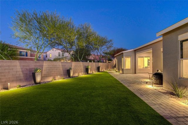 2560 Bridle Oaks Court, Henderson, NV 89044