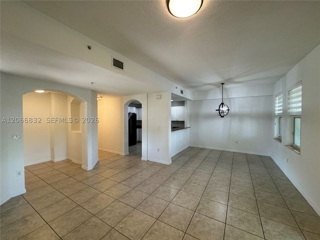 10885 NW 89th Ter 113, Doral, FL 33178