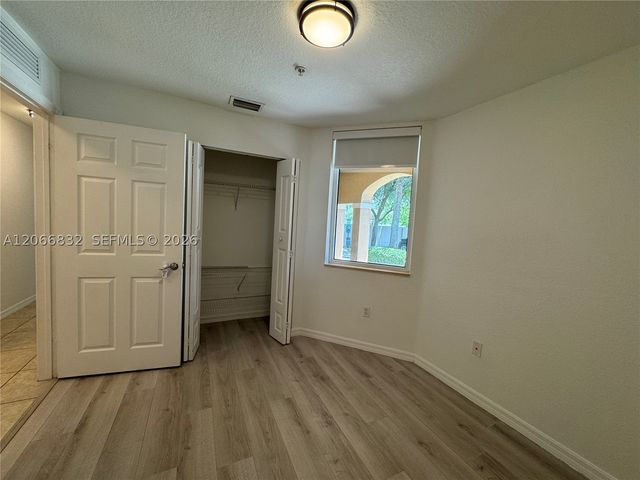 10885 NW 89th Ter 113, Doral, FL 33178