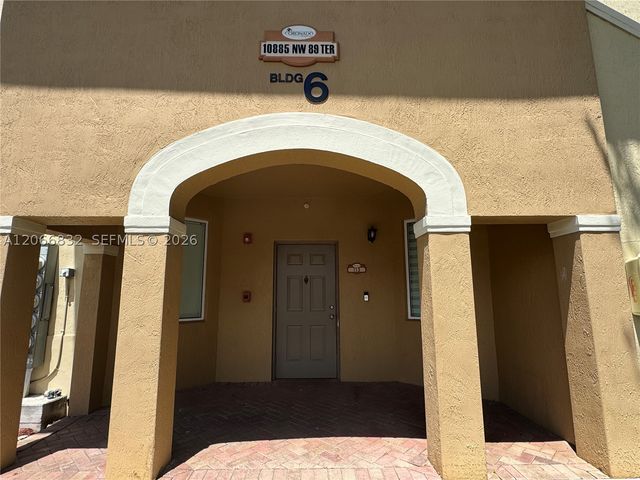 10885 NW 89th Ter 113, Doral, FL 33178