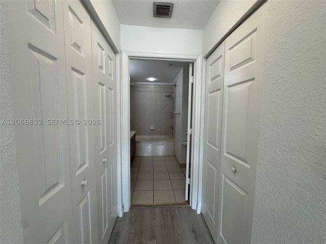10885 NW 89th Ter 113, Doral, FL 33178