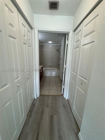 10885 NW 89th Ter 113, Doral, FL 33178