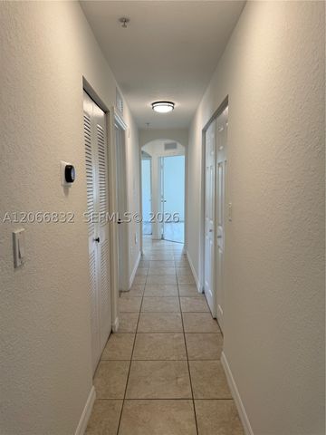10885 NW 89th Ter 113, Doral, FL 33178