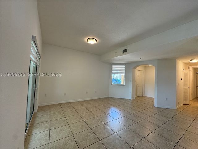 10885 NW 89th Ter 113, Doral, FL 33178