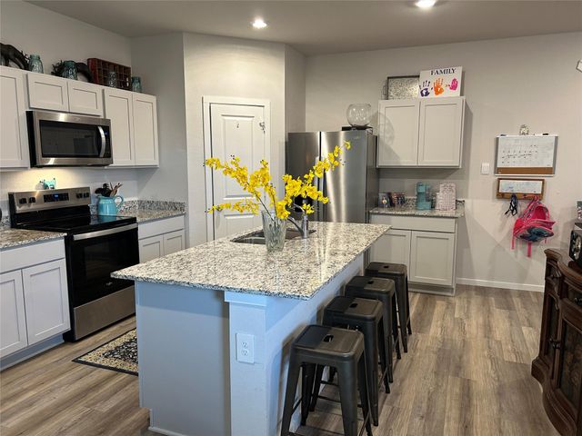 513 Pickel DR, Rockdale, TX 76567