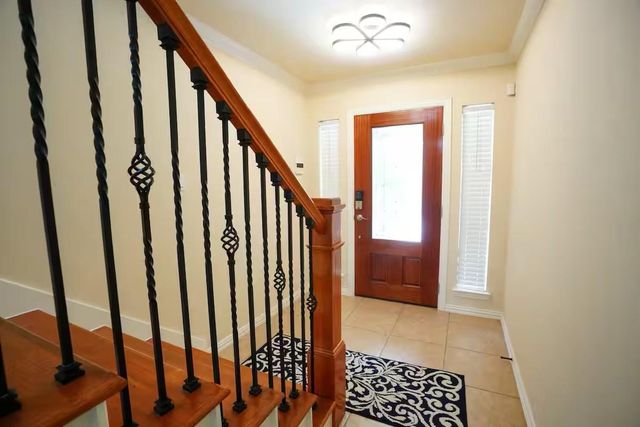 5625 Dolores Place Lane B, Houston, TX 77057
