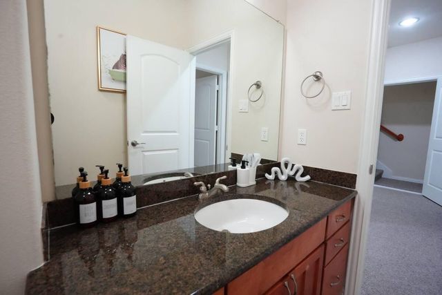 5625 Dolores Place Lane B, Houston, TX 77057