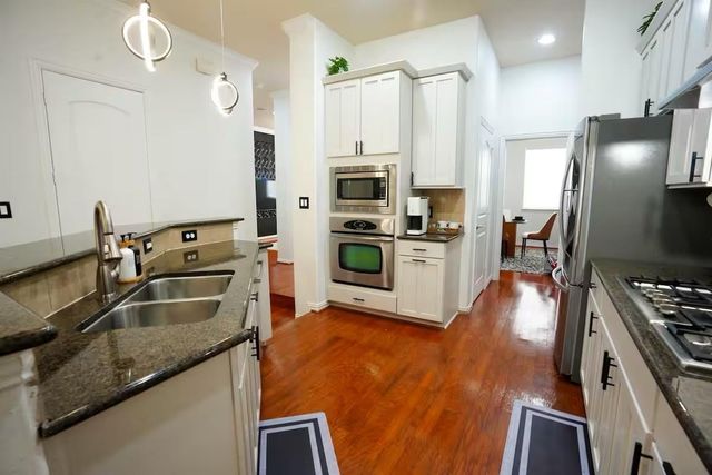 5625 Dolores Place Lane B, Houston, TX 77057