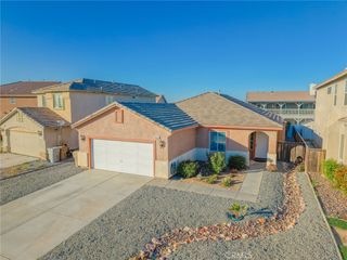 9421 Dragon Tree Drive, Hesperia, CA 92344