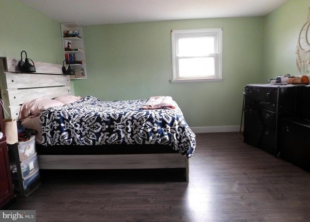 38777 HOLMES MILL RD, Hamilton, VA 20158