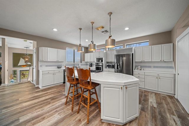 12604 Pegasus Drive, Willis, TX 77318