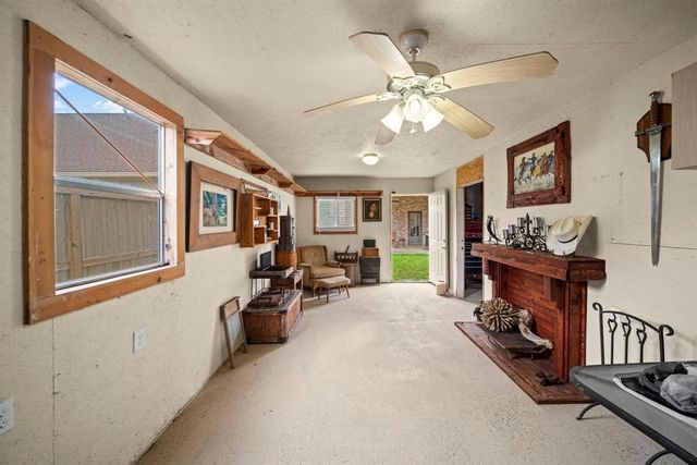 12604 Pegasus Drive, Willis, TX 77318