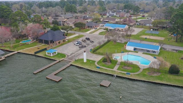 12604 Pegasus Drive, Willis, TX 77318