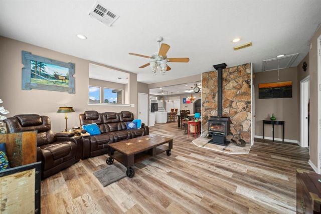 12604 Pegasus Drive, Willis, TX 77318