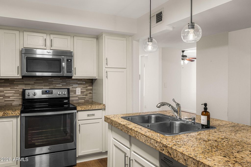 4445 N 21ST Place, Phoenix, AZ 85016