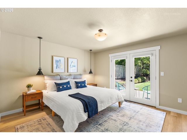 7040 Sw 160TH Ave, Beaverton, OR 97007