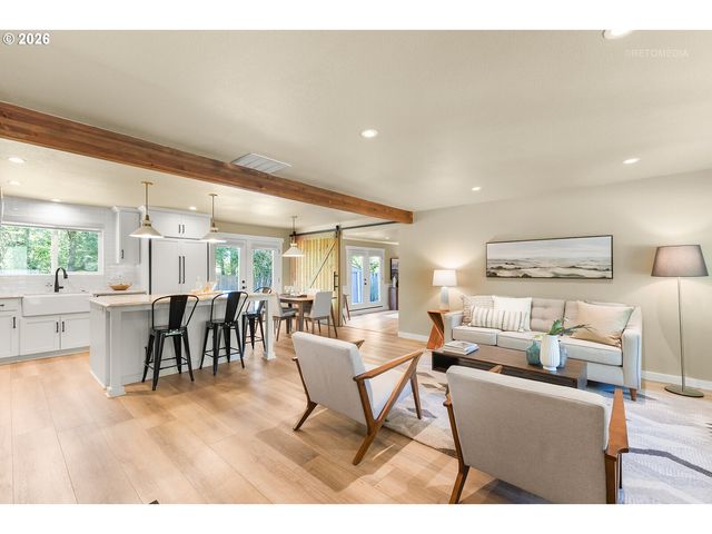 7040 Sw 160TH Ave, Beaverton, OR 97007