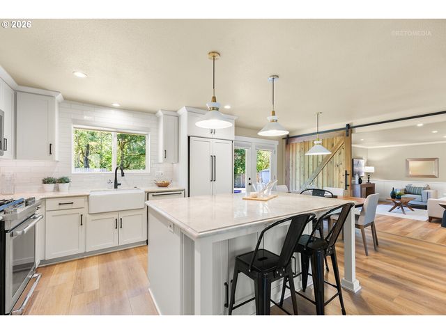 7040 Sw 160TH Ave, Beaverton, OR 97007