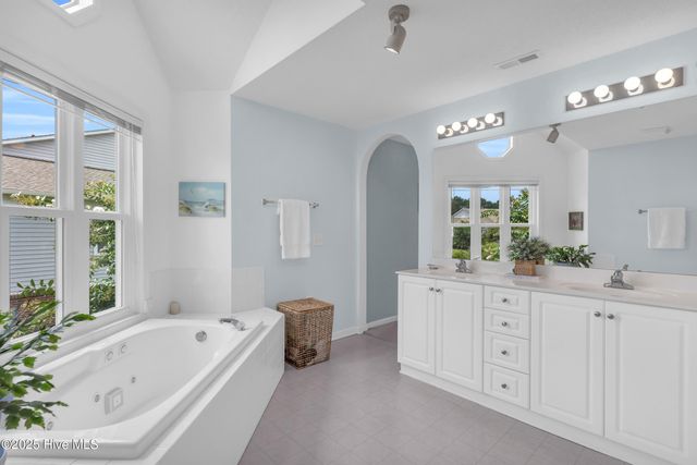 4122 Breezewood Drive 203, Wilmington, NC 28412
