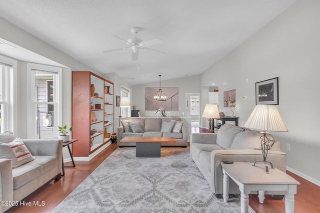 4122 Breezewood Drive 203, Wilmington, NC 28412