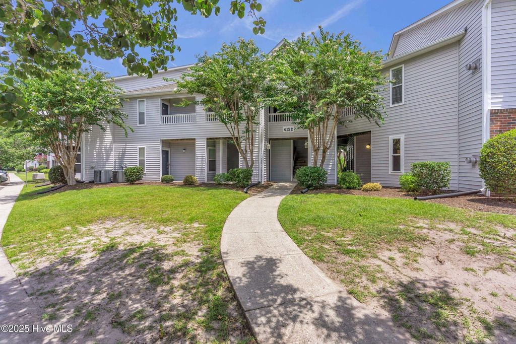 4122 Breezewood Drive 203, Wilmington, NC 28412
