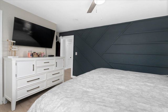 11 Lincoln Street, Manchester, NH 03103