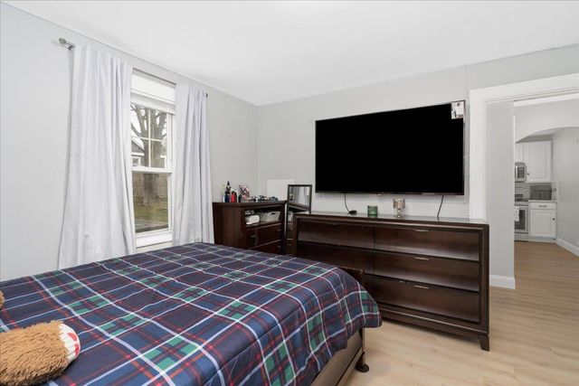 11 Lincoln Street, Manchester, NH 03103