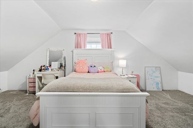 11 Lincoln Street, Manchester, NH 03103