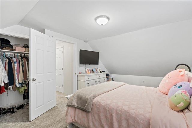 11 Lincoln Street, Manchester, NH 03103