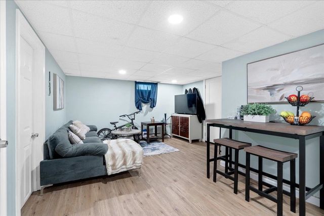 11 Lincoln Street, Manchester, NH 03103