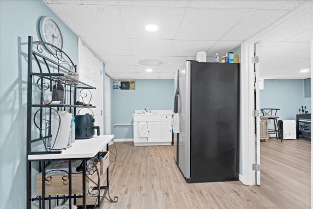 11 Lincoln Street, Manchester, NH 03103