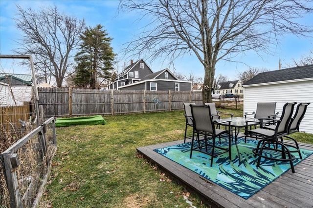 11 Lincoln Street, Manchester, NH 03103